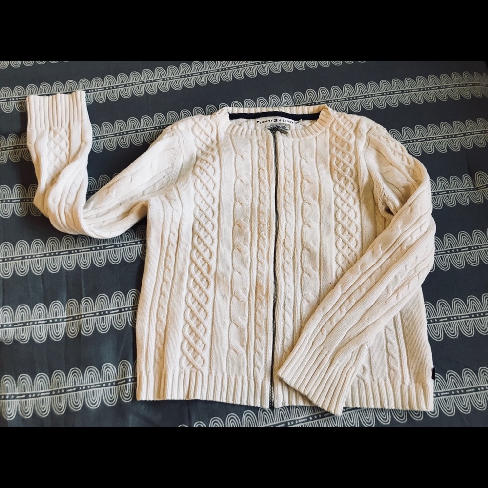 Tommy Hilfiger cream sweater - Size M